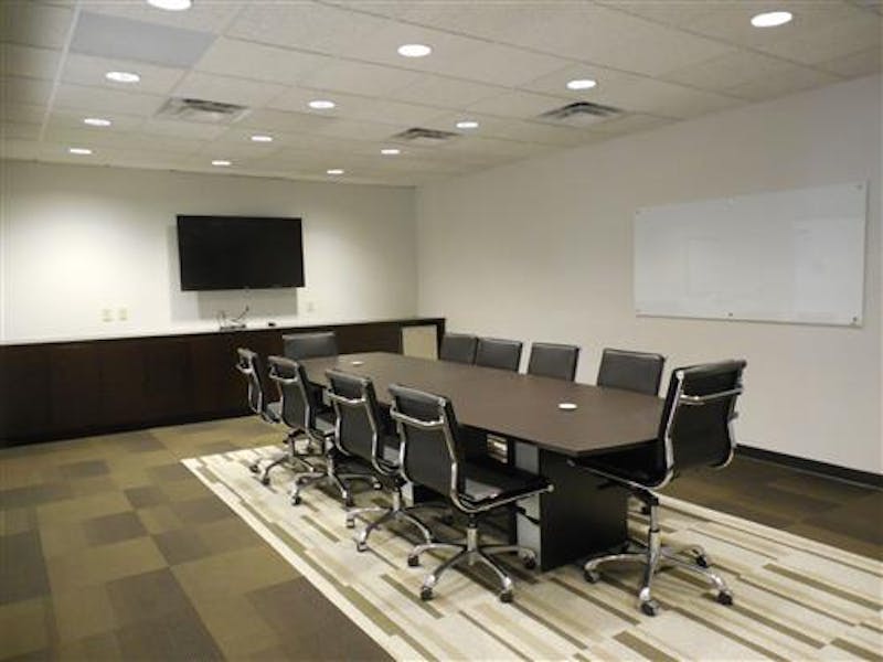 Suite 143 / 430 SF/ $720 + Expenses
