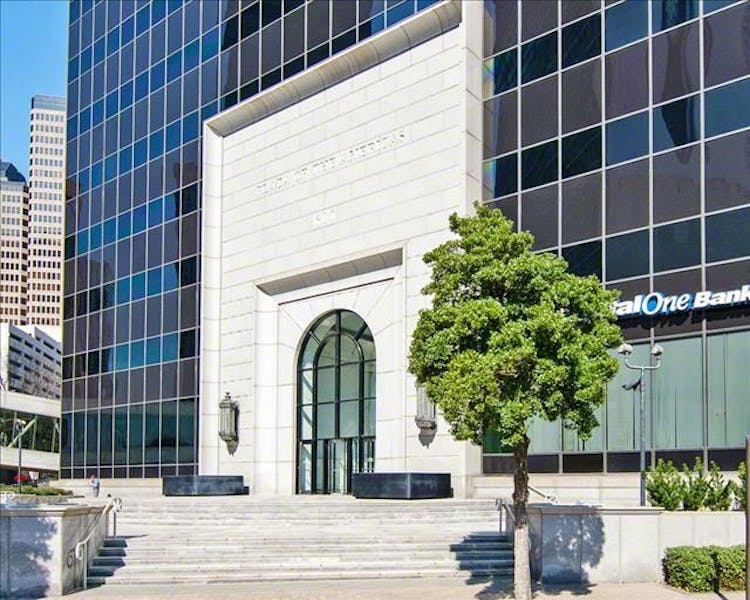 Plaza of the Americas South