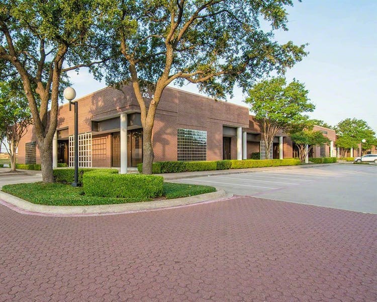 Avion Business Center Bldg 400