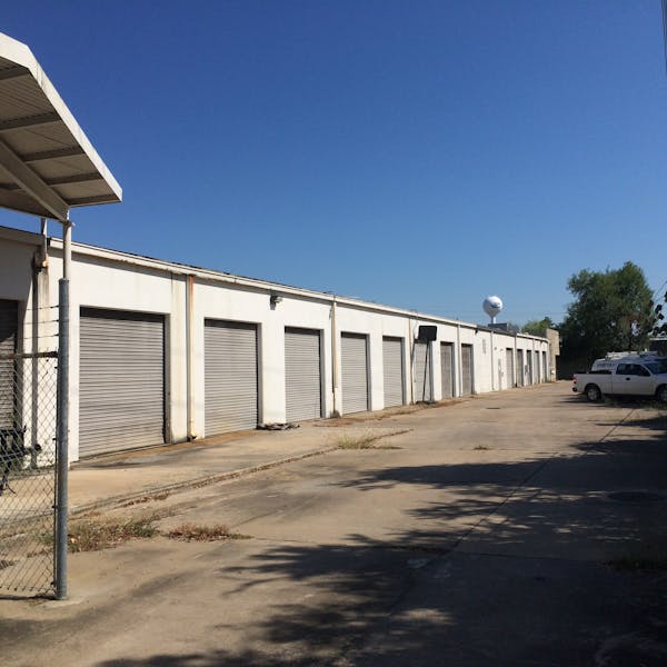 NW 40 suites & A/C warehouse