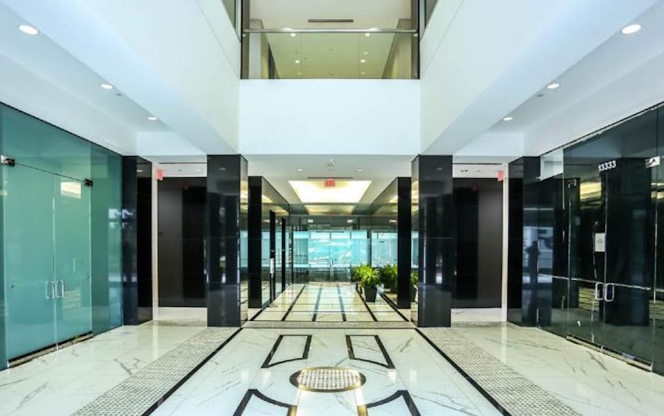 Suite Sublease F5 thru 7/31/27 / 19,256 SF/ $25,675