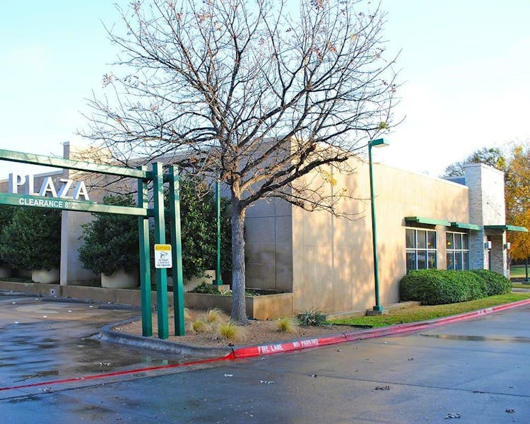 Country Club Plaza on Legacy