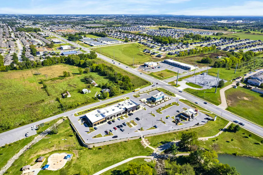 Centerton 504 E Centerton Blvd